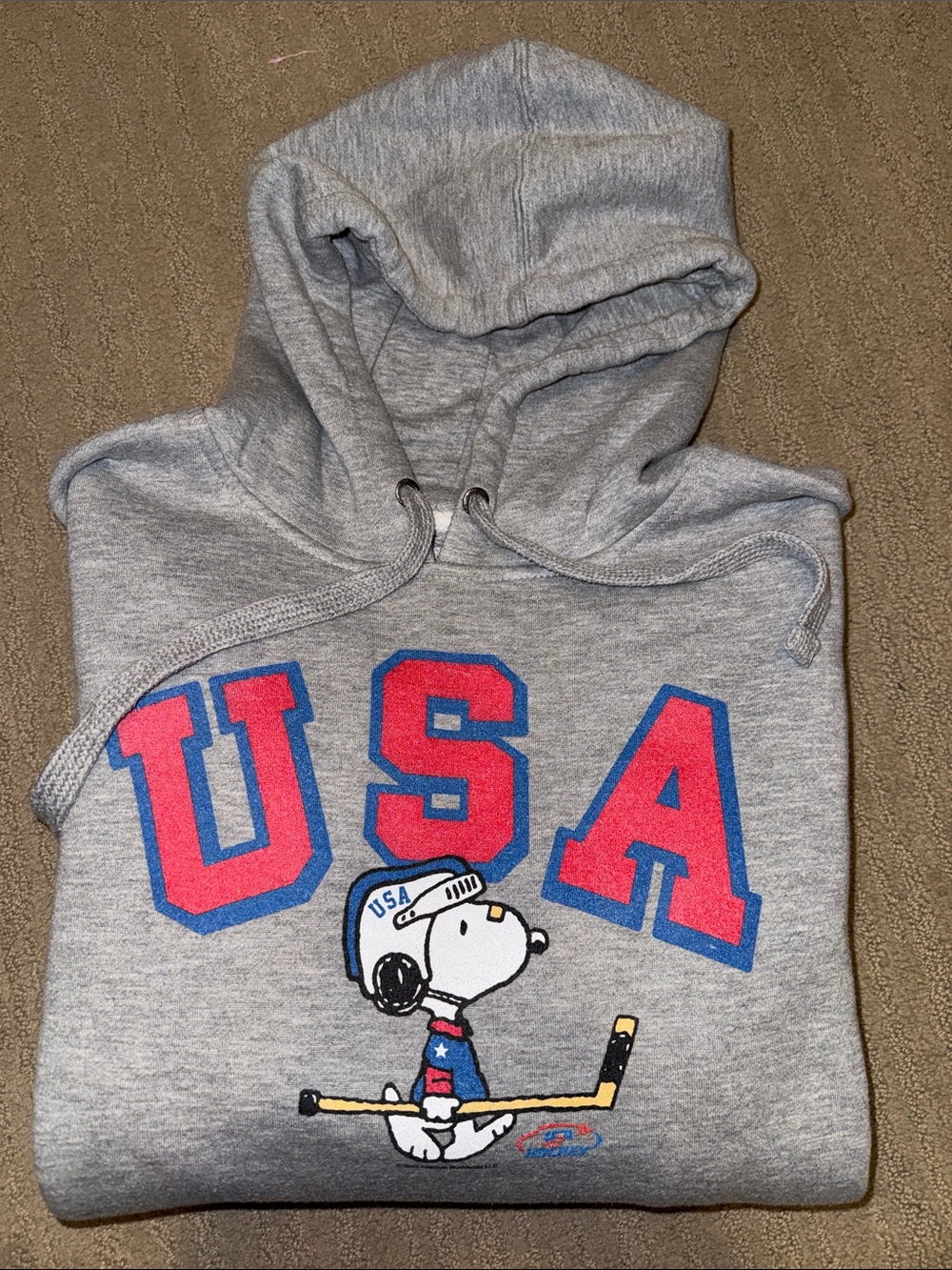 Streaker Gray USA Graphic Hoodie Sweatshirt w Snoopy Hockey Print. L Like New🇺🇸🏒